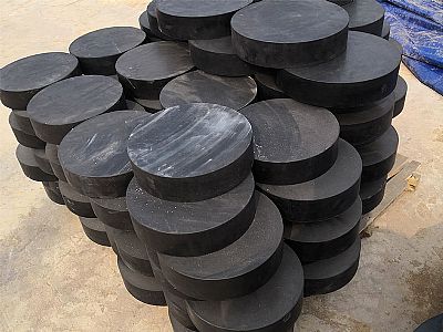 寻乌县板式橡胶支座由若干层橡胶片与薄钢板经加压硫化
